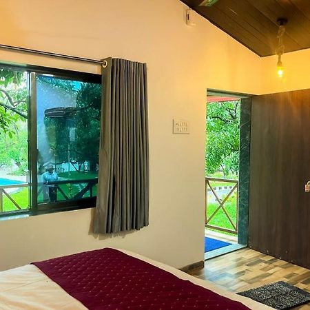 Mangozzz Magical World Hotell Panvel Eksteriør bilde