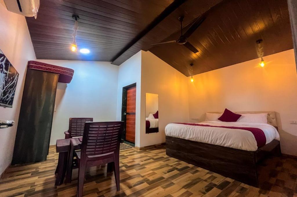 Mangozzz Magical World Hotell Panvel Eksteriør bilde