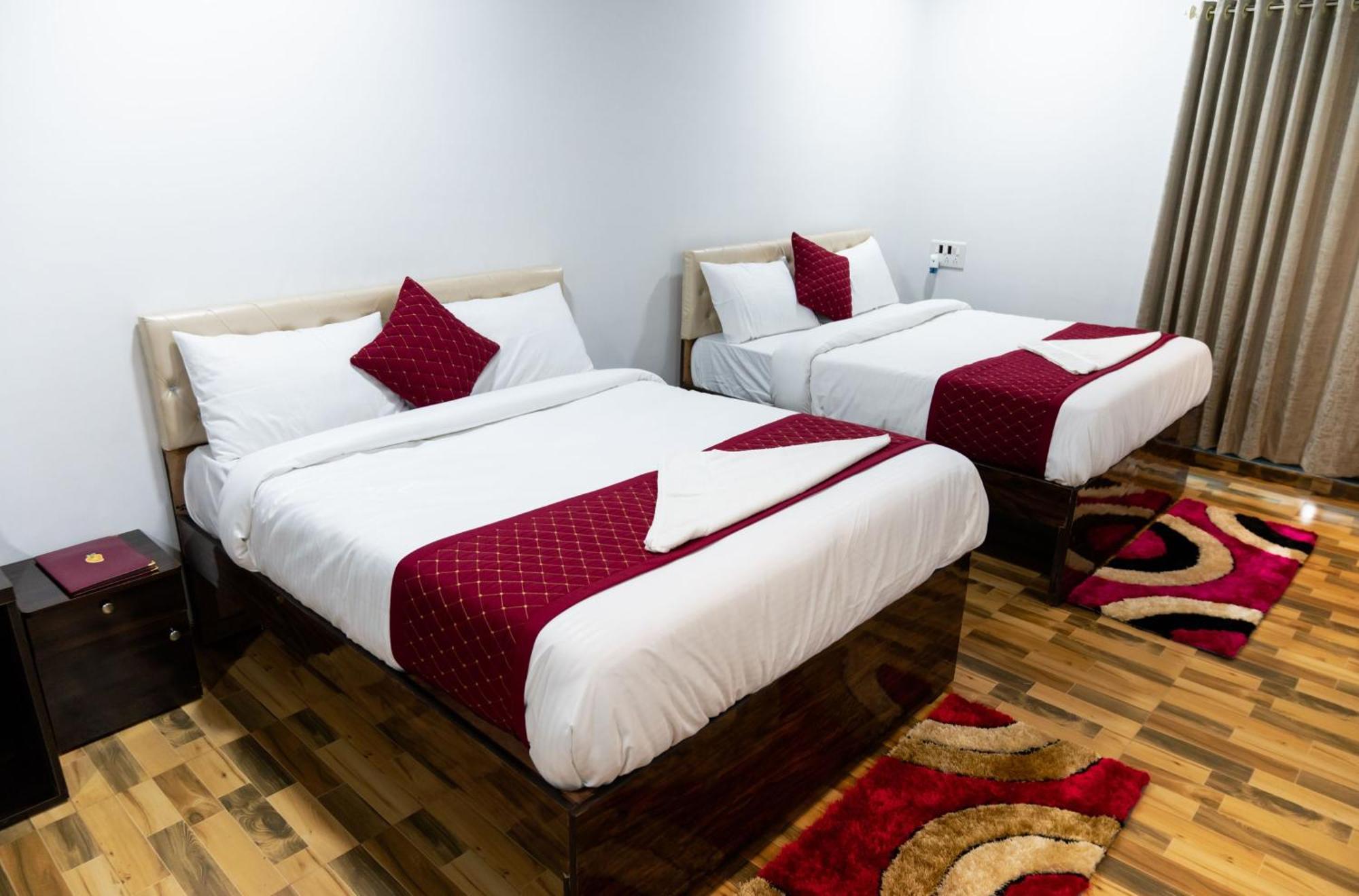 Mangozzz Magical World Hotell Panvel Eksteriør bilde